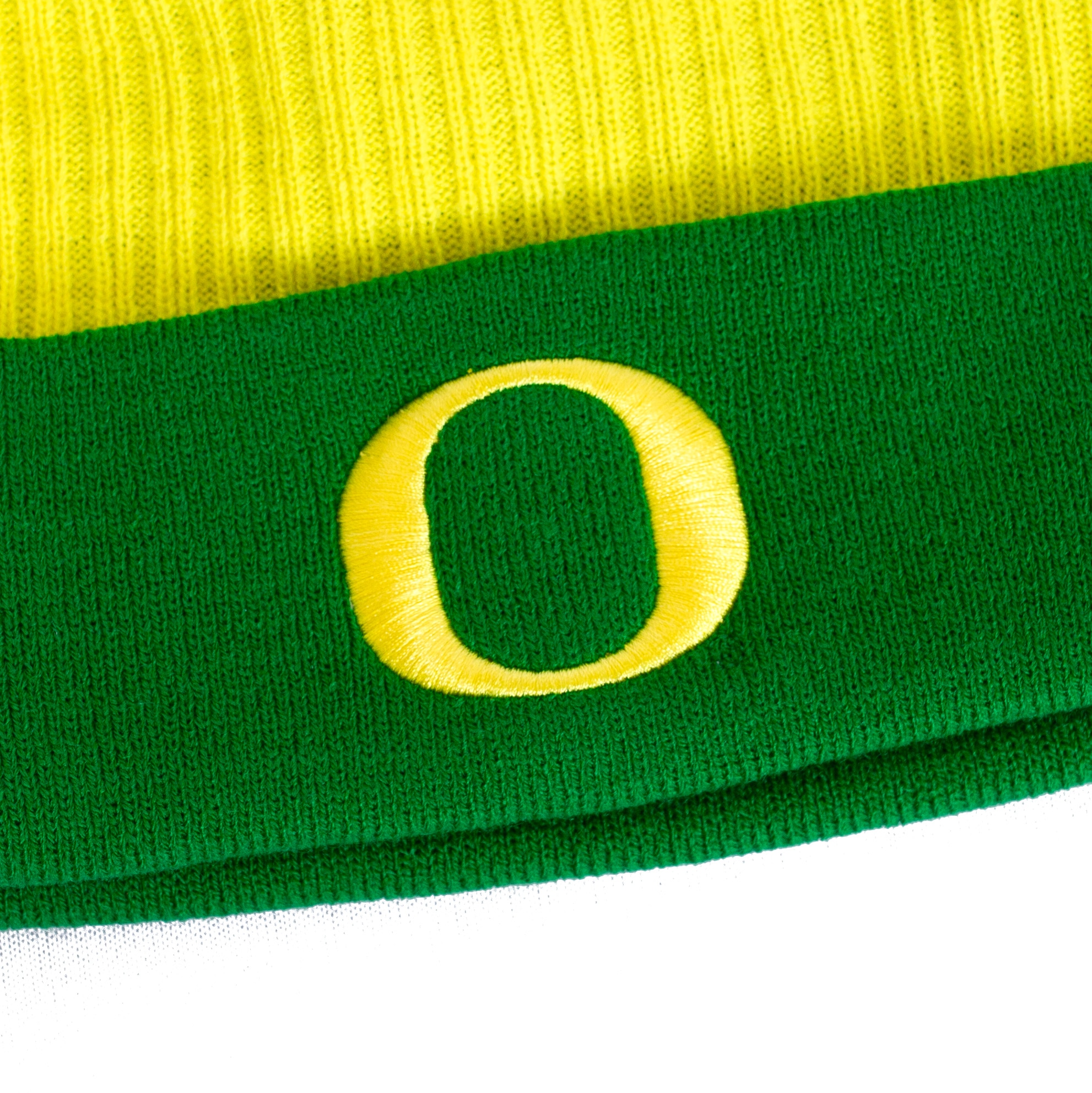 Classic Oregon O, Nike, Green, Beanie, Acrylic, Accessories, Unisex, Pom, Peak cuff, Hat, 812074